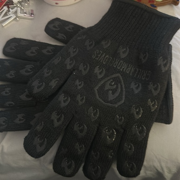 NIB One Size Grill Armor Gloves - Picture 12 of 16